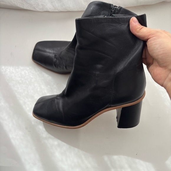 Free People (defect) Sienna genuine leather ankle boots in black Sz 38/US8 - Picture 6 of 9